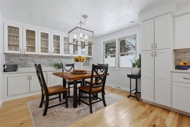 2400 Mill Grove Rd, Upper St Clair, PA 15241