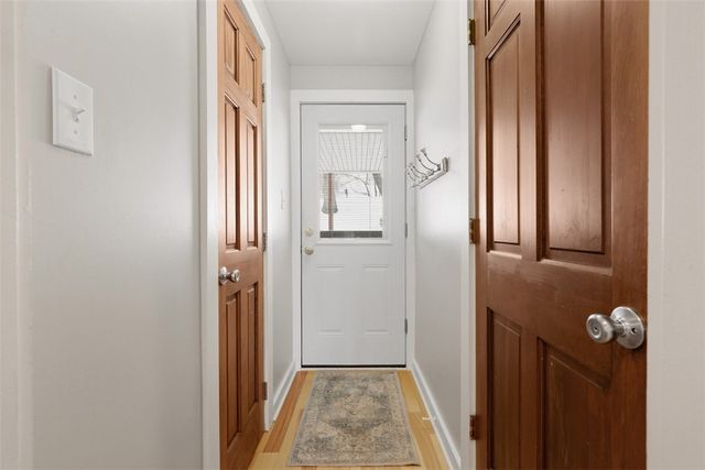 2400 Mill Grove Rd, Upper St Clair, PA 15241