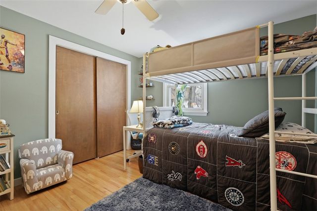 2400 Mill Grove Rd, Upper St Clair, PA 15241