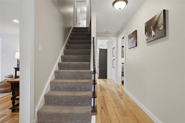 2400 Mill Grove Rd, Upper St Clair, PA 15241