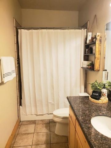 40836 Village Pass Lane, Shaver Lake, CA 93664