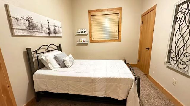 40836 Village Pass Lane, Shaver Lake, CA 93664