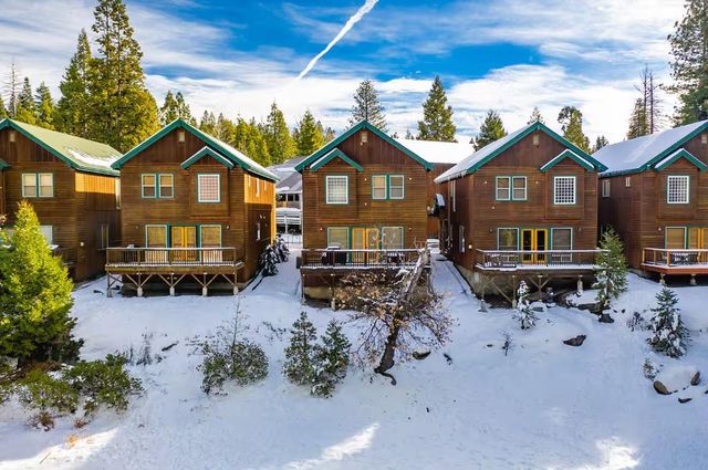 40836 Village Pass Lane, Shaver Lake, CA 93664