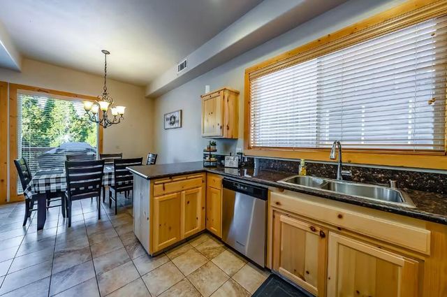 40836 Village Pass Lane, Shaver Lake, CA 93664