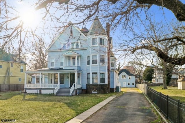 53 S Maple Ave, East Orange City, NJ 07018