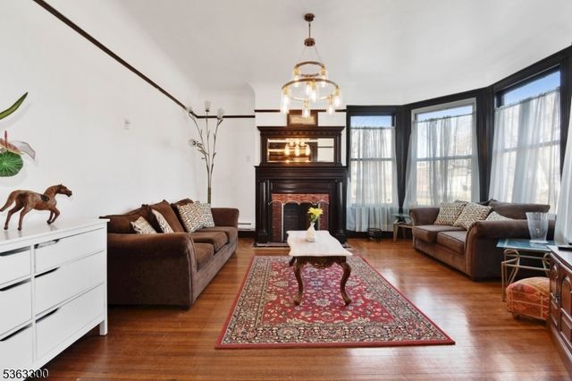 53 S Maple Ave, East Orange City, NJ 07018