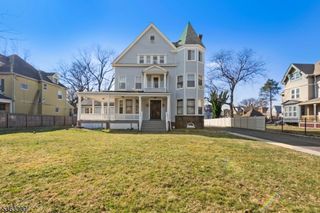53 S Maple Ave, East Orange City, NJ 07018