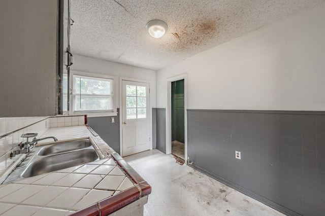 6553 Jerrell Street, North Richland Hills, TX 76180