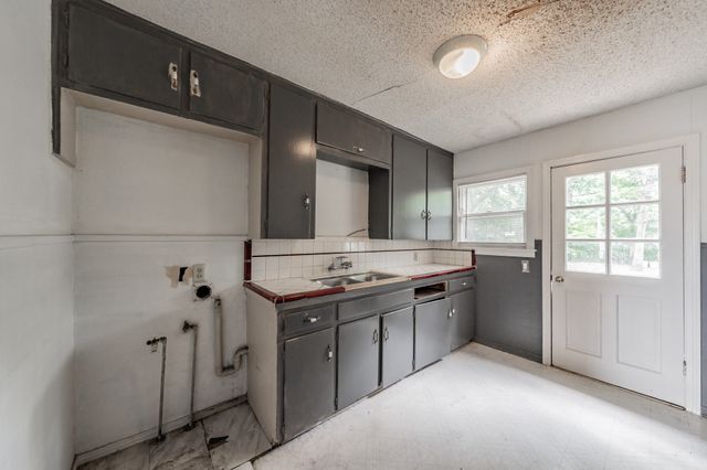 6553 Jerrell Street, North Richland Hills, TX 76180