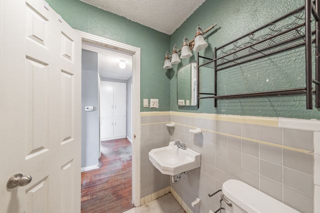 6553 Jerrell Street, North Richland Hills, TX 76180