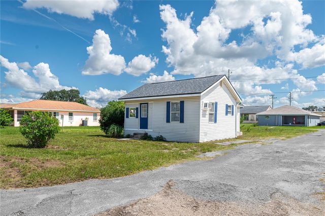520 W JACKSON AVENUE, Lake Wales, FL 33853
