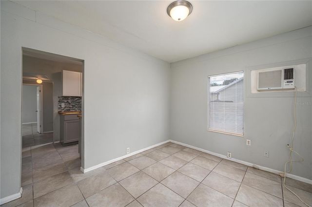520 W JACKSON AVENUE, Lake Wales, FL 33853