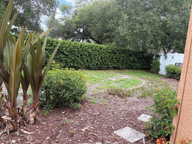11516 WHISPERING HOLLOW DRIVE, Tampa, FL 33635