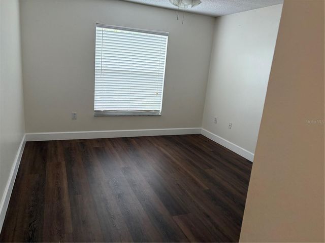 11516 WHISPERING HOLLOW DRIVE, Tampa, FL 33635