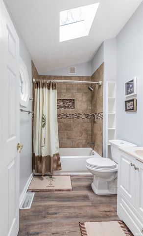 6001 Felstead Road, Evansville, IN 47712