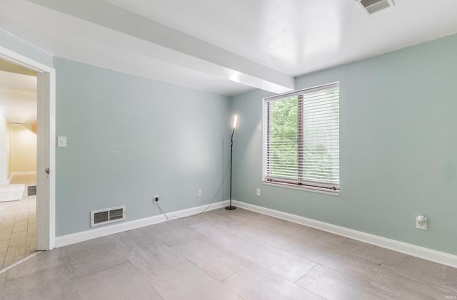 6001 Felstead Road, Evansville, IN 47712