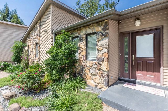 6001 Felstead Road, Evansville, IN 47712