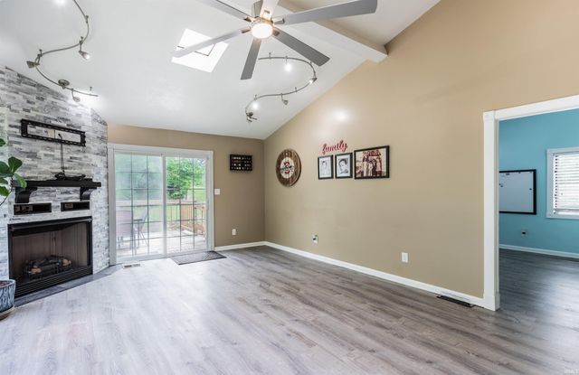 6001 Felstead Road, Evansville, IN 47712