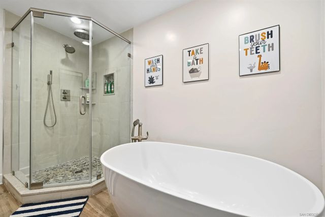 8615 Mariposa St, La Mesa, CA 91941