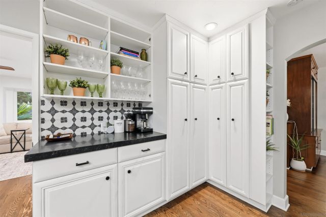 8615 Mariposa St, La Mesa, CA 91941