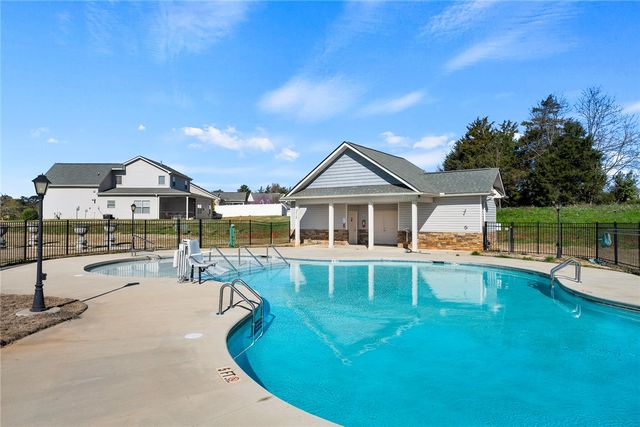 561 Brasstown Court, Pendleton, SC 29670