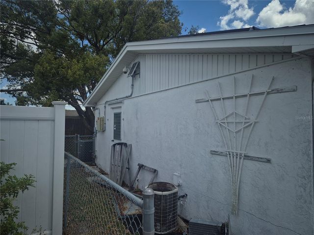 3245 FAIRMOUNT TERRACE, Holiday, FL 34691