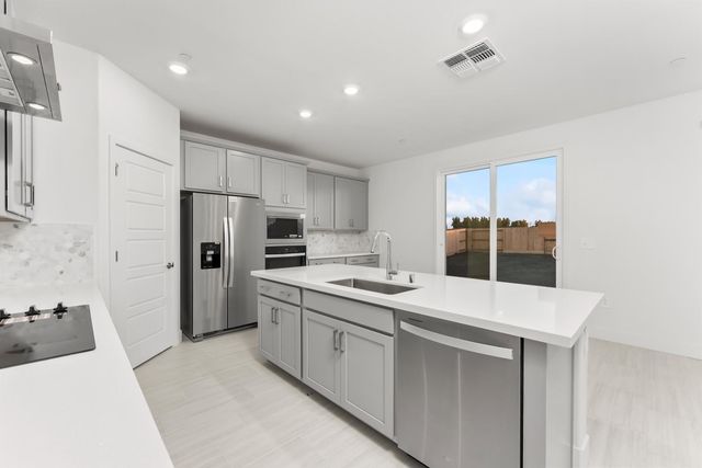 1508 Goldfish Way, Sacramento, CA 95832