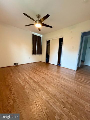 300 WINDING WAY, Glenside, PA 19038
