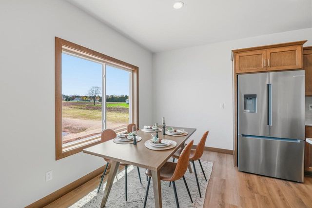 1851 LONDON ROAD, Green Bay, WI 54311