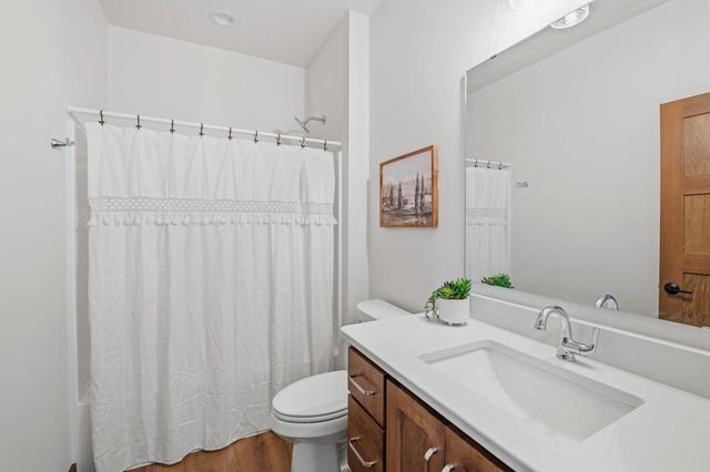 1851 LONDON ROAD, Green Bay, WI 54311