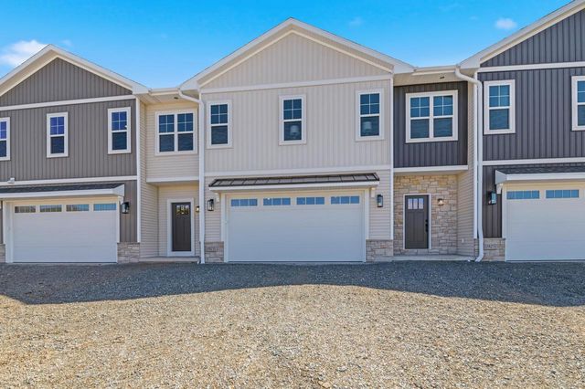1851 LONDON ROAD, Green Bay, WI 54311