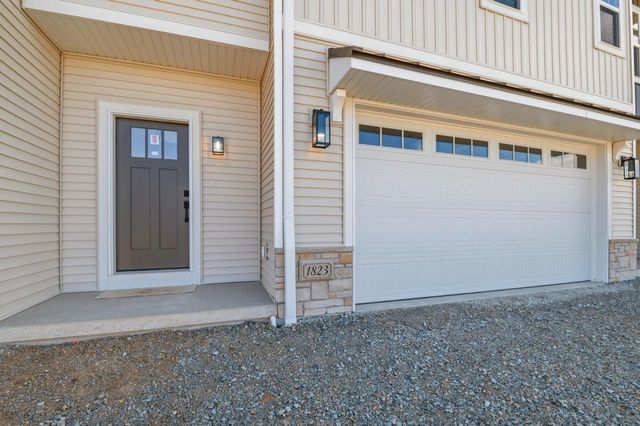 1851 LONDON ROAD, Green Bay, WI 54311