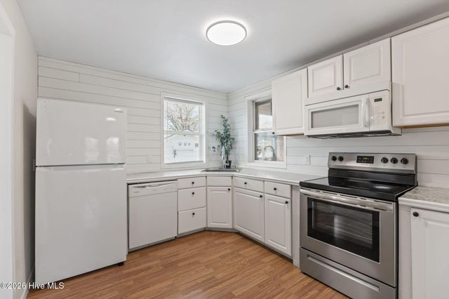 5217 Highway 101, Newport, NC 28570