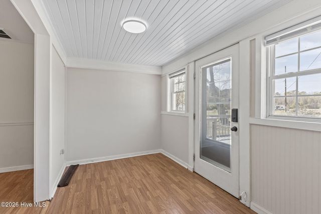 5217 Highway 101, Newport, NC 28570