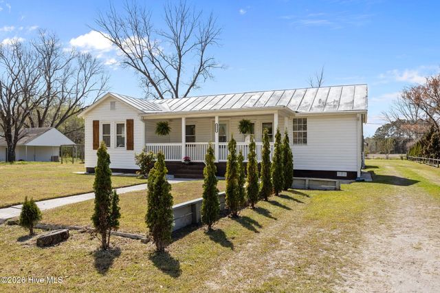 5217 Highway 101, Newport, NC 28570