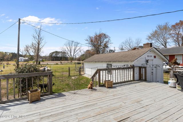 5217 Highway 101, Newport, NC 28570