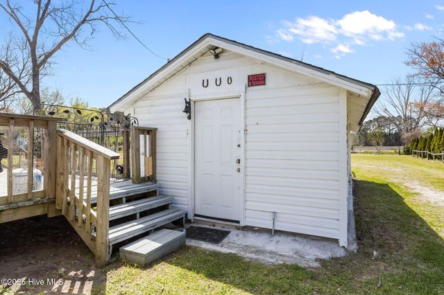 5217 Highway 101, Newport, NC 28570