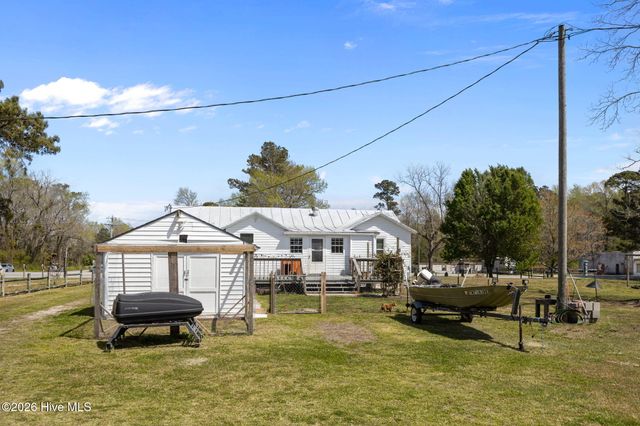 5217 Highway 101, Newport, NC 28570