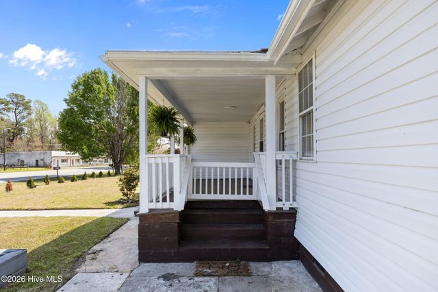 5217 Highway 101, Newport, NC 28570