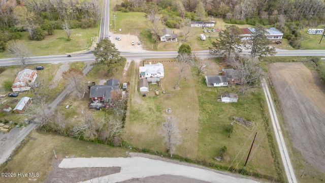 5217 Highway 101, Newport, NC 28570