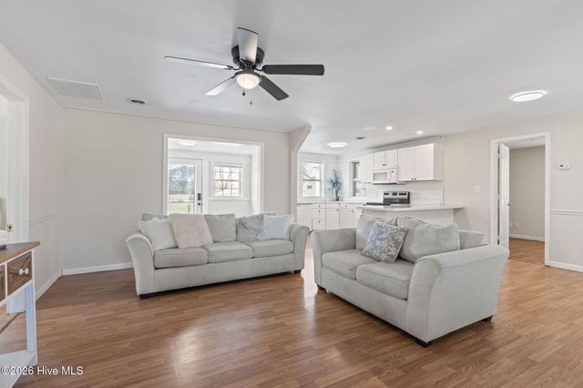 5217 Highway 101, Newport, NC 28570