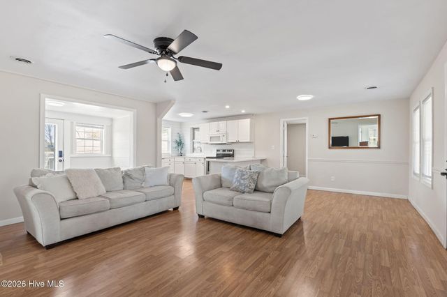 5217 Highway 101, Newport, NC 28570