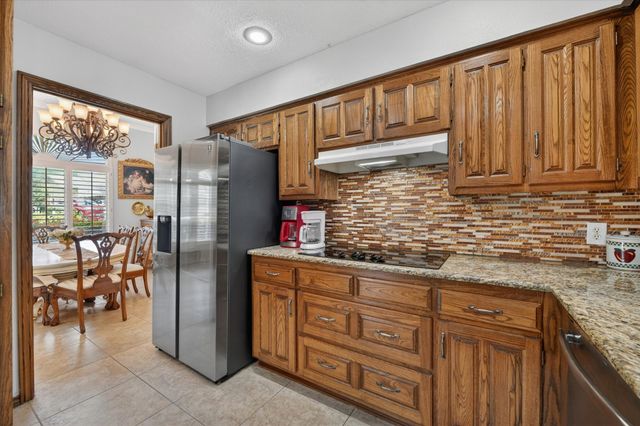 2317 Meandering Way, Arlington, TX 76011