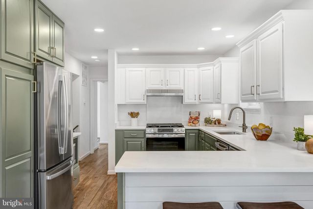 5301 POMMEROY DR, Fairfax, VA 22032