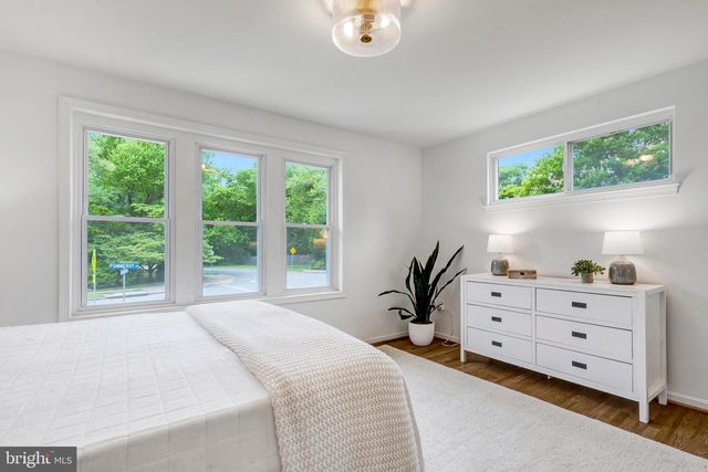 5301 POMMEROY DR, Fairfax, VA 22032