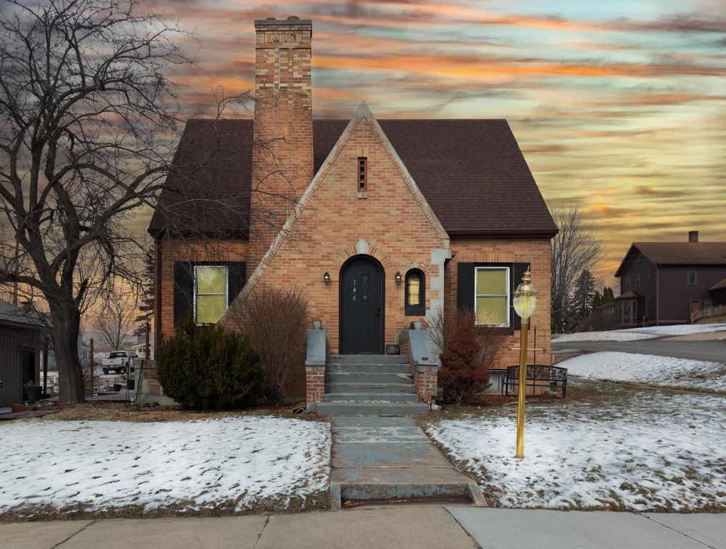 146 Maple Street, Glenwood City, WI 54013