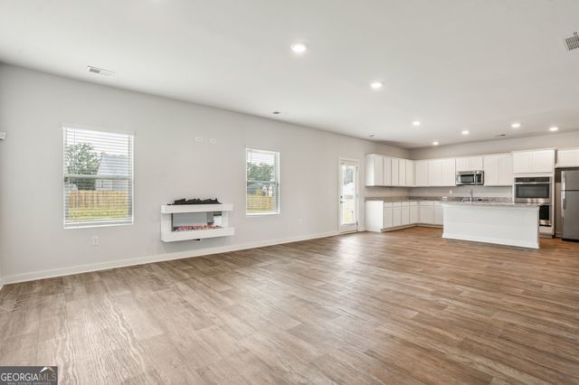 946 Teabiscuit Way, Mcdonough, GA 30253