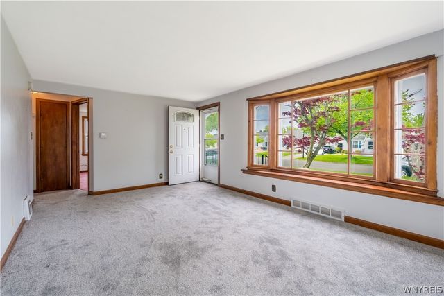 1715 Parker Boulevard, Tonawanda, NY 14150