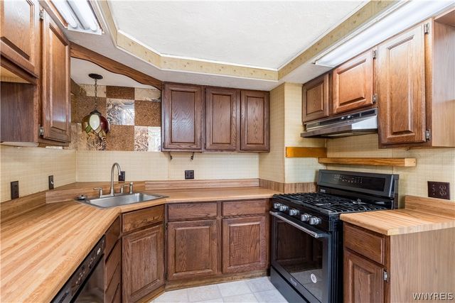 1715 Parker Boulevard, Tonawanda, NY 14150