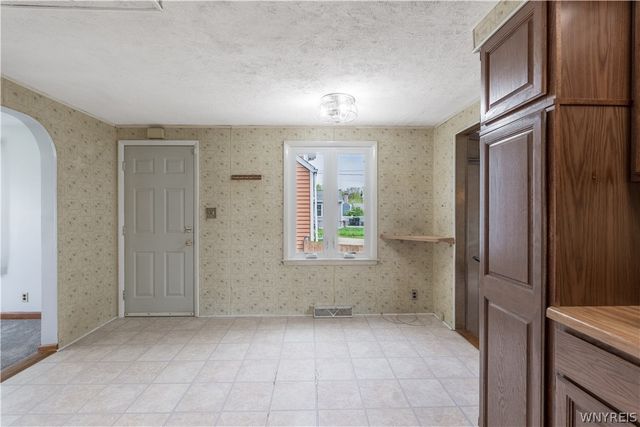1715 Parker Boulevard, Tonawanda, NY 14150